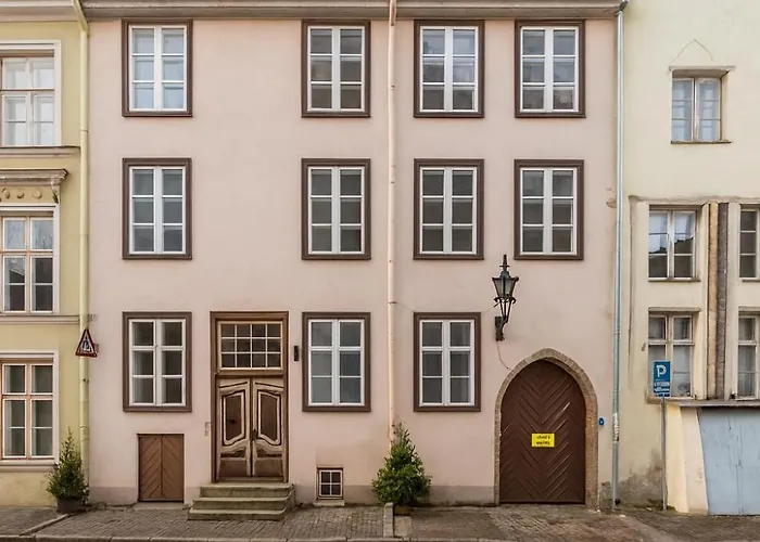 Old Town With 2 Bedrooms Next To Town Hall Lägenhet Tallinn
