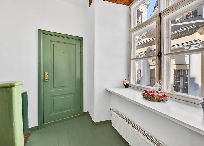 Old Town With 2 Bedrooms Next To Town Hall Tallinn