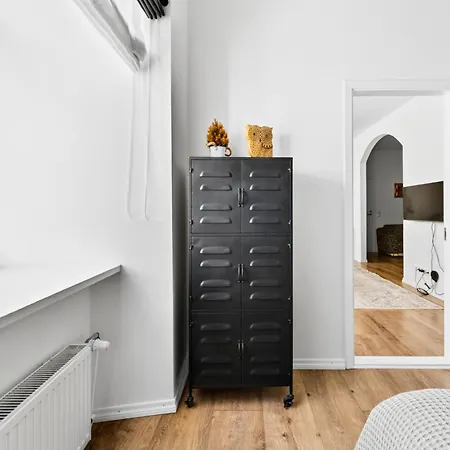 Old Town With 2 Bedrooms Next To Town Hall Tallinn