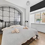 Lägenhet Old Town With 2 Bedrooms Next To Town Hall Tallinn